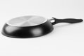 Panvica MagicHome Black Line, 24 cm 2 detail