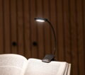 Lampa Strend Pro, knižná, LED, USB, 24 lm, 3 farebné odtiene, stmievateľná, nabíjateľná