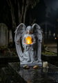 Dekorácia na hrob Anjel s krížom, LED, polyresin, solar, 23,5x19,5x30,5 cm