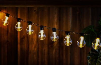 Solárna reťaz zo žiaroviek – 10x LED, 2,7+3 m