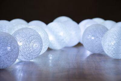 Vianočné osvetlenie reťaz Cottonball, 16 LED, studená biela, 3 m