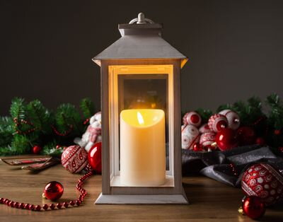 Vianočný lampáš LED, 3xAAA, plast, biely, 11x11x4 cm