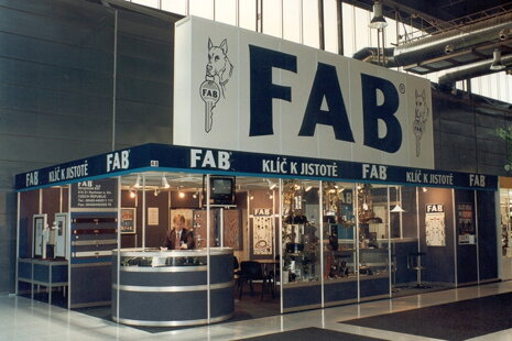 FAB – všetko pre kompletné dverné vybavenie